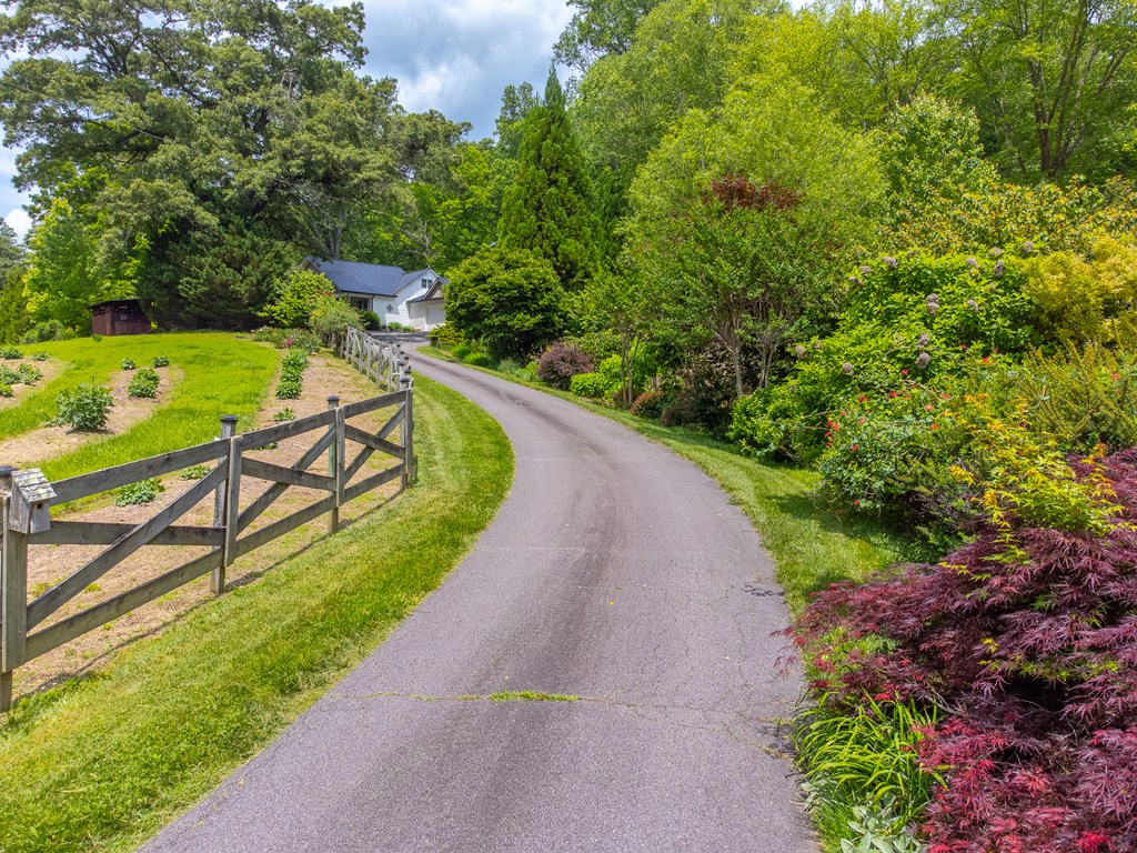 3407 Patton Rd