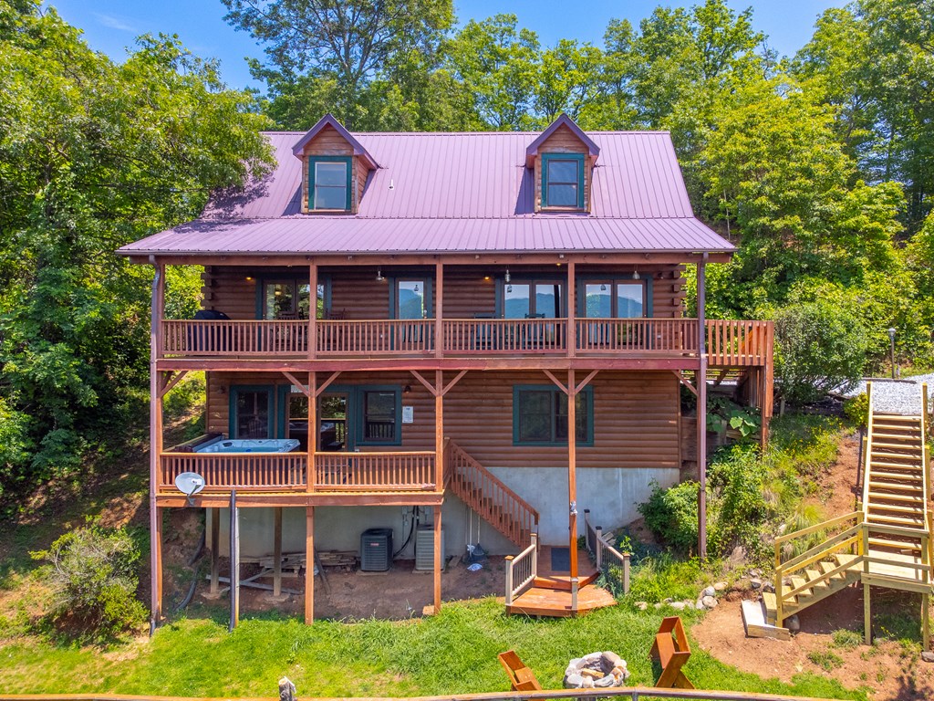 561 Signal Ridge