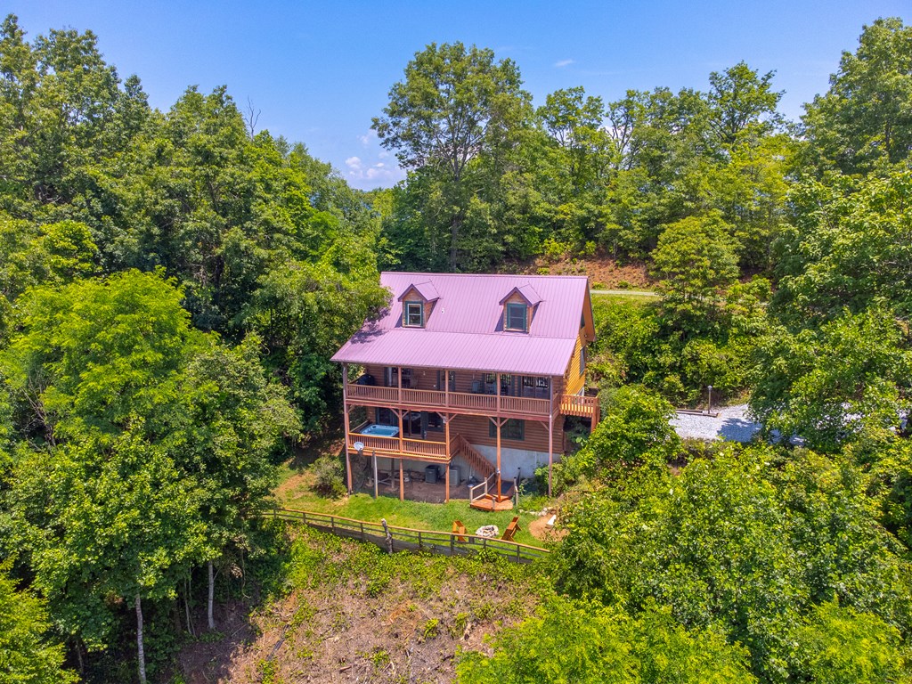 561 Signal Ridge