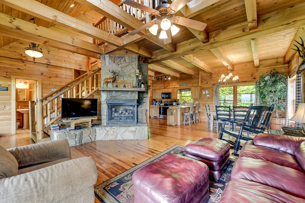 561 Signal Ridge