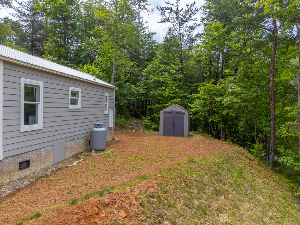 240 Bear Pen Cove