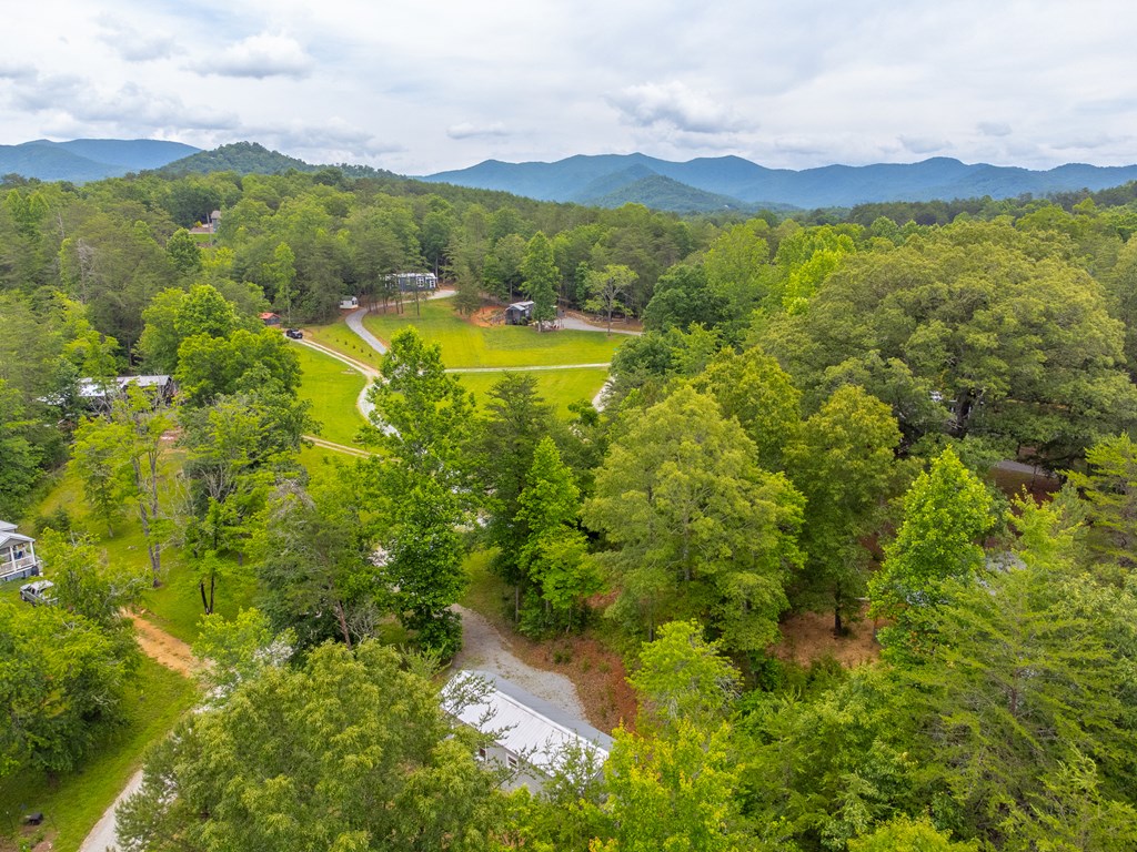 240 Bear Pen Cove