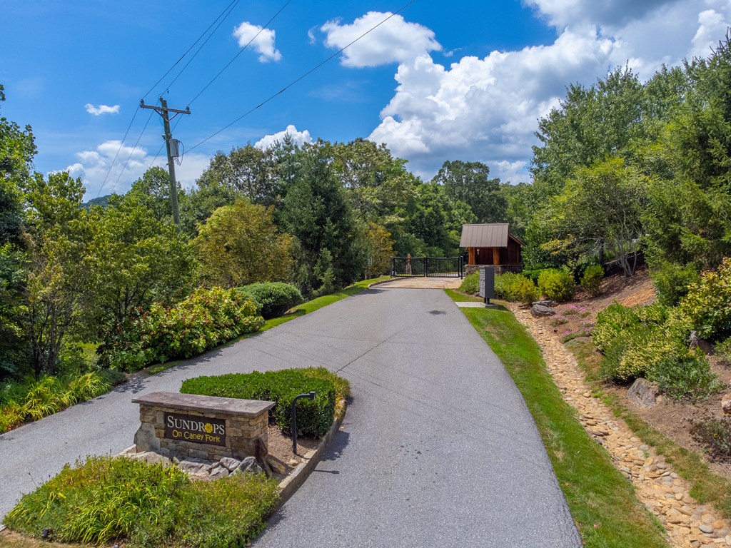 7 N Sundrops Trail