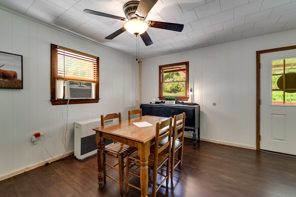 267 Hensley Cemetery Rd