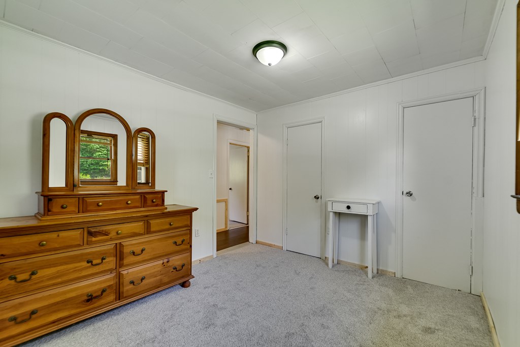 267 Hensley Cemetery Rd