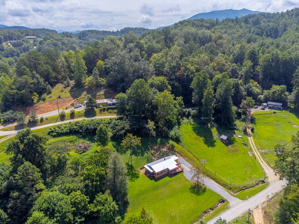 267 Hensley Cemetery Rd