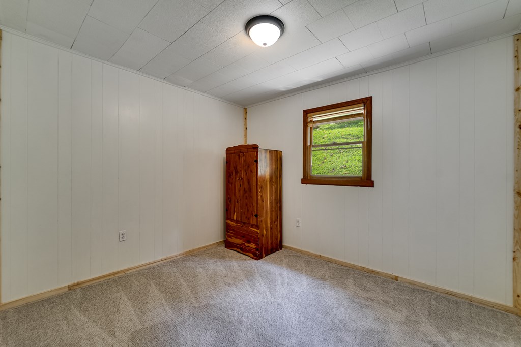 267 Hensley Cemetery Rd