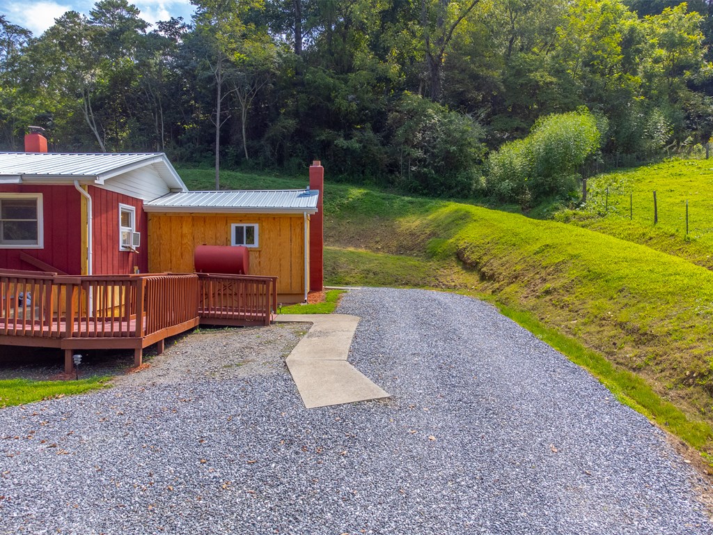 267 Hensley Cemetery Rd