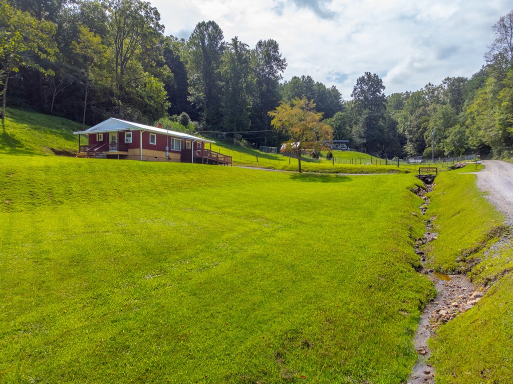 267 Hensley Cemetery Rd