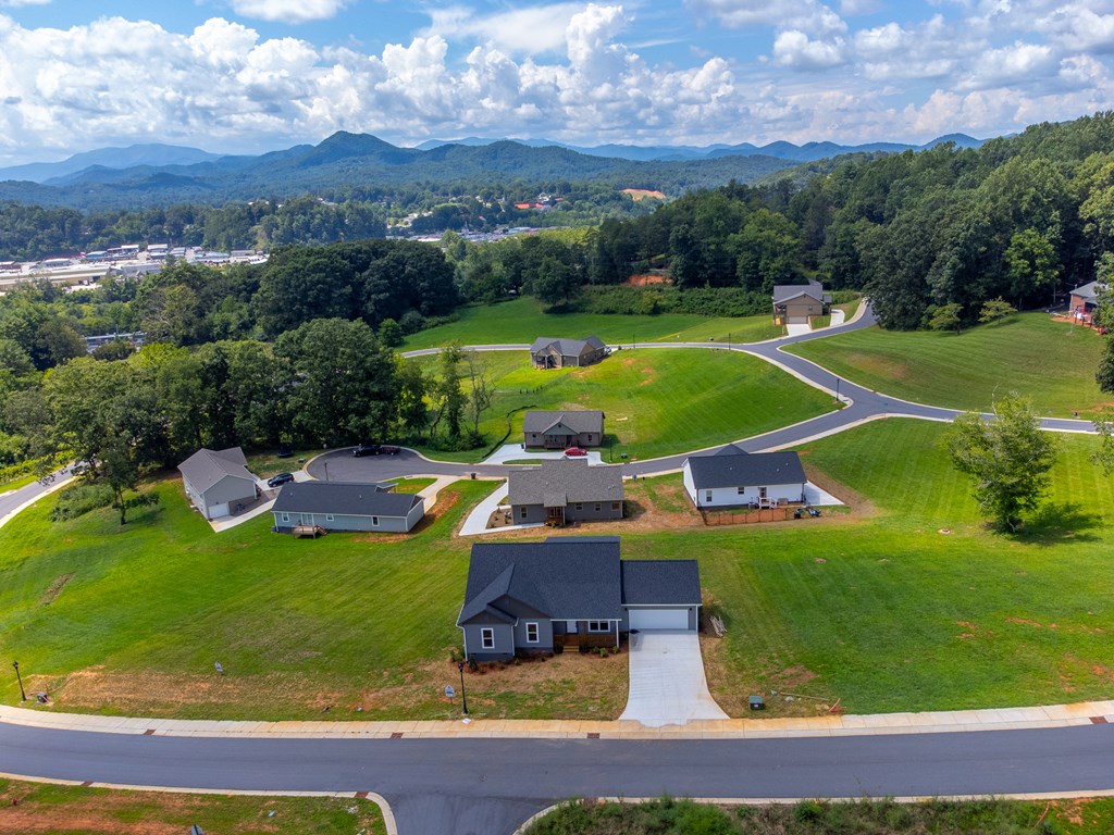 381 Scenic Ridge Circle