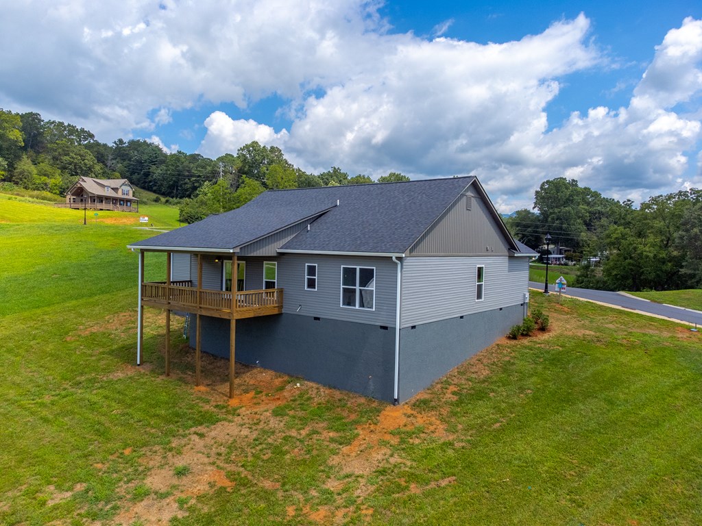381 Scenic Ridge Circle