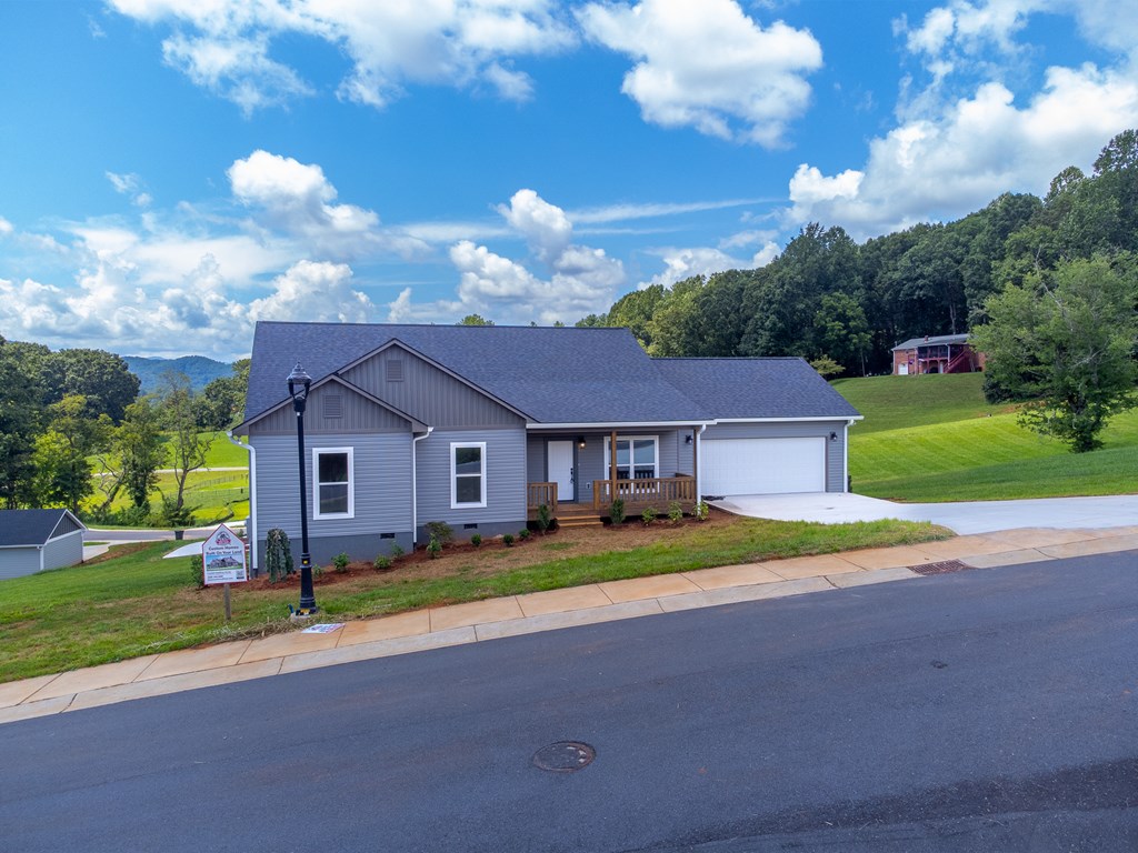 381 Scenic Ridge Circle