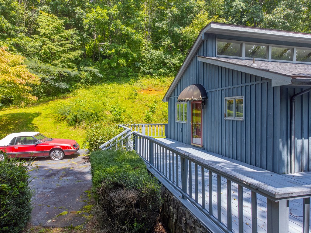 1040 Kitchens Branch Rd