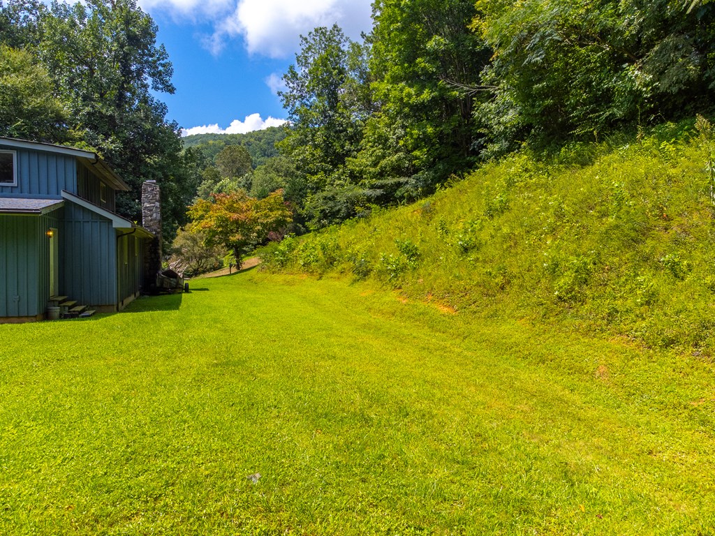 1040 Kitchens Branch Rd