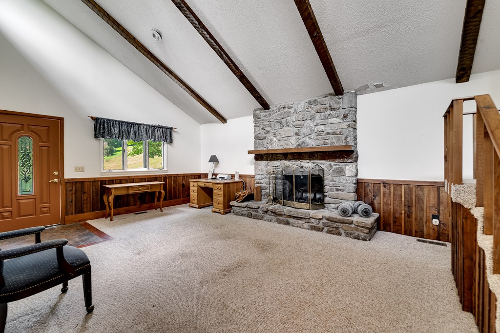 1040 Kitchens Branch Rd