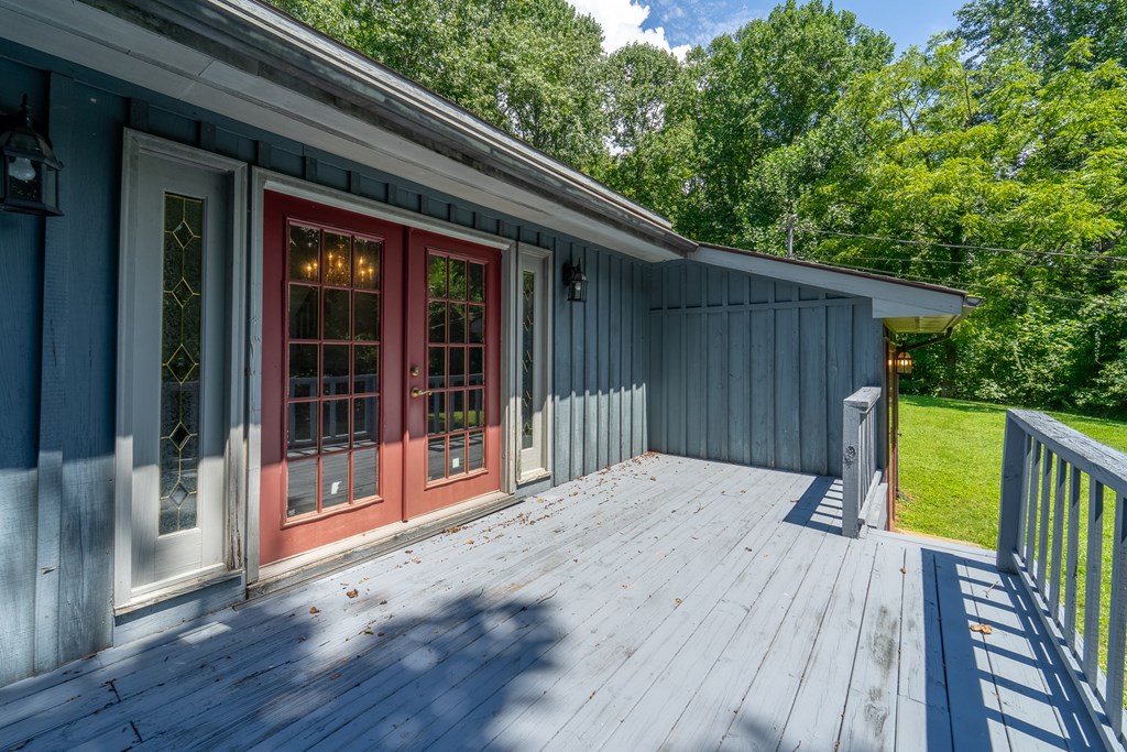 1040 Kitchens Branch Rd