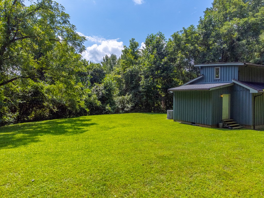 1040 Kitchens Branch Rd