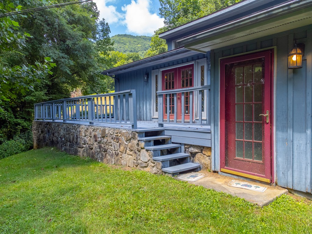 1040 Kitchens Branch Rd