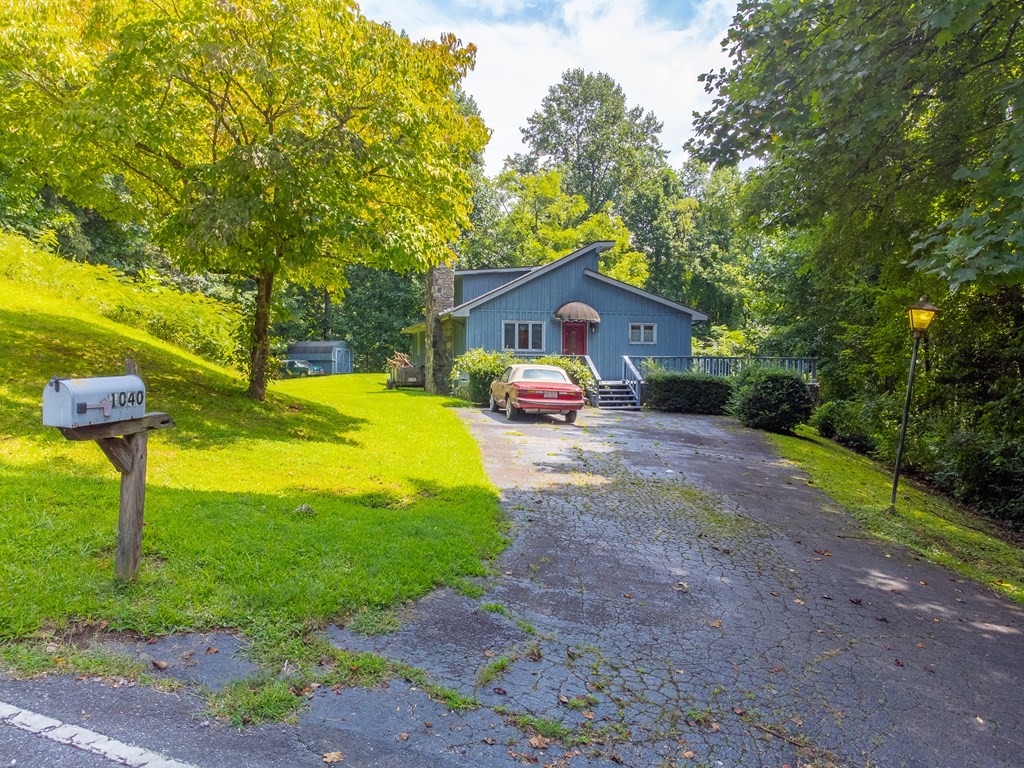 1040 Kitchens Branch Rd