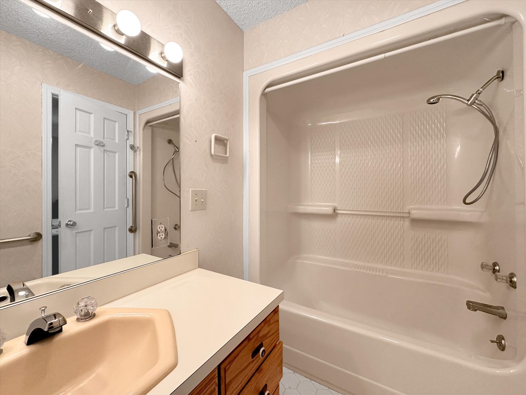 1695 Skyland Drive, Sylva