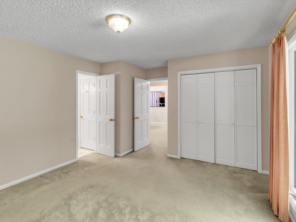 1695 Skyland Drive, Sylva