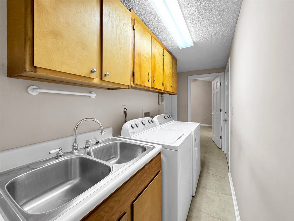 1695 Skyland Drive, Sylva