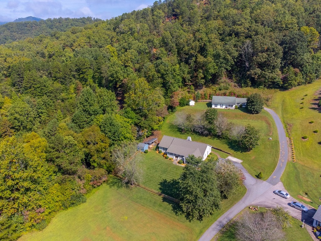 1061 Calvary Church Rd