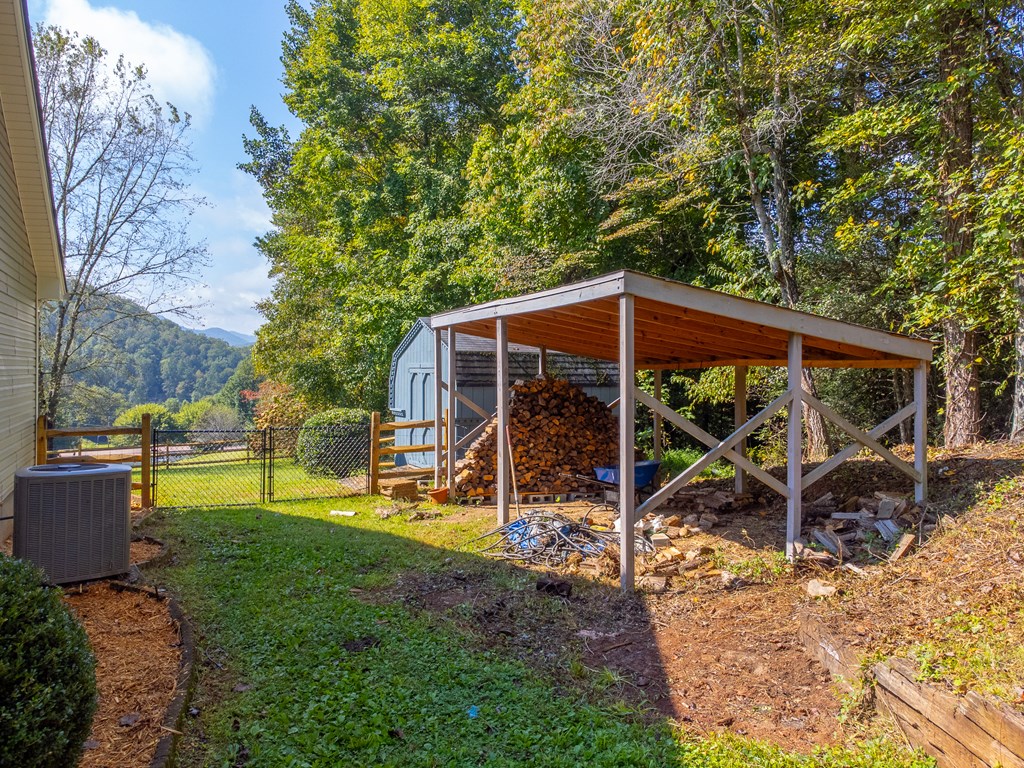 1061 Calvary Church Rd