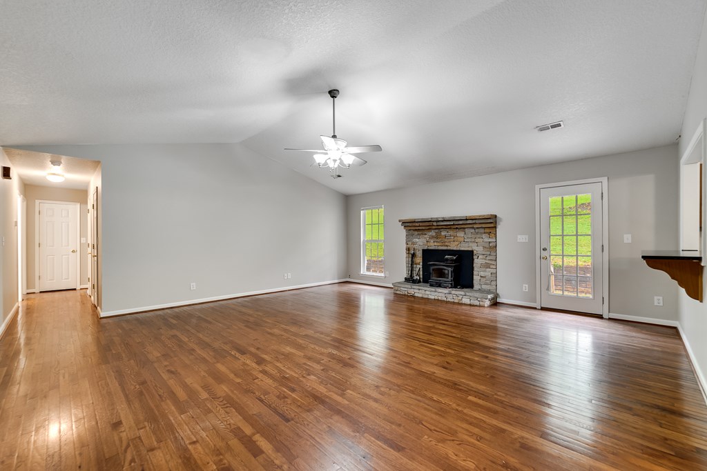 1061 Calvary Church Rd