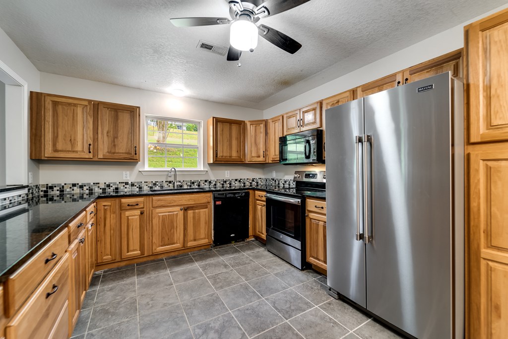 1061 Calvary Church Rd