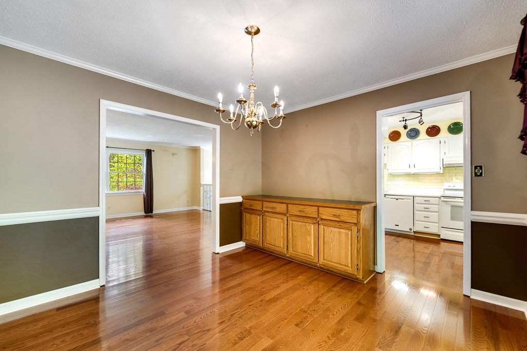 1168 N Country Club Dr