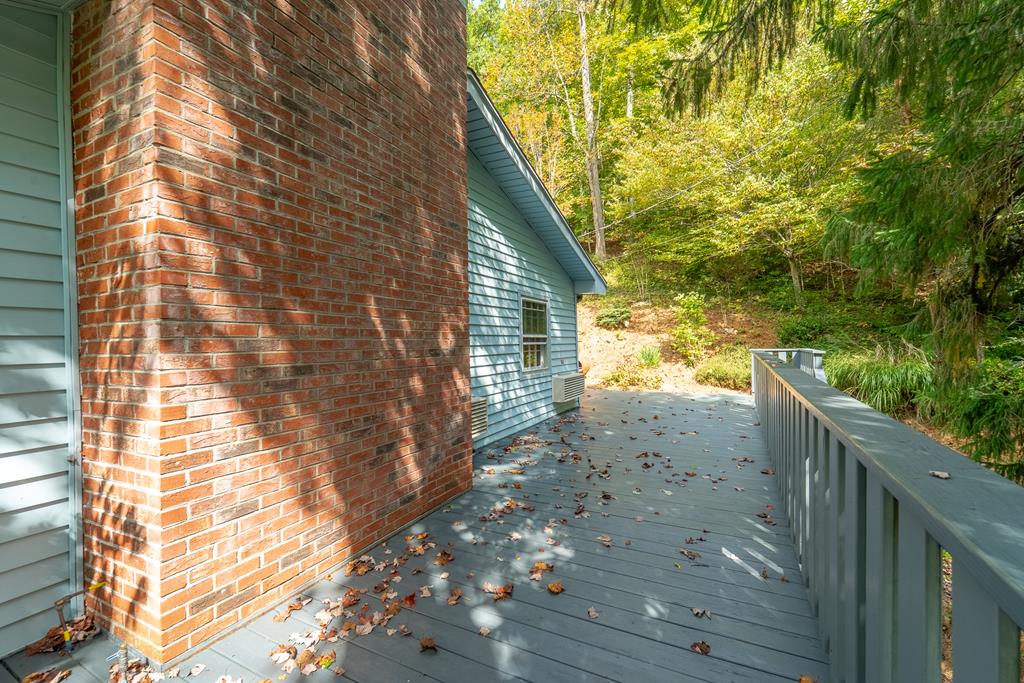 1168 N Country Club Dr