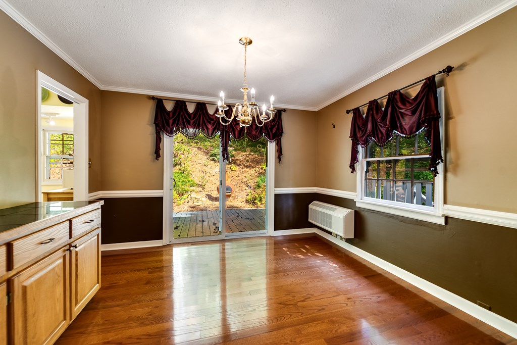 1168 N Country Club Dr