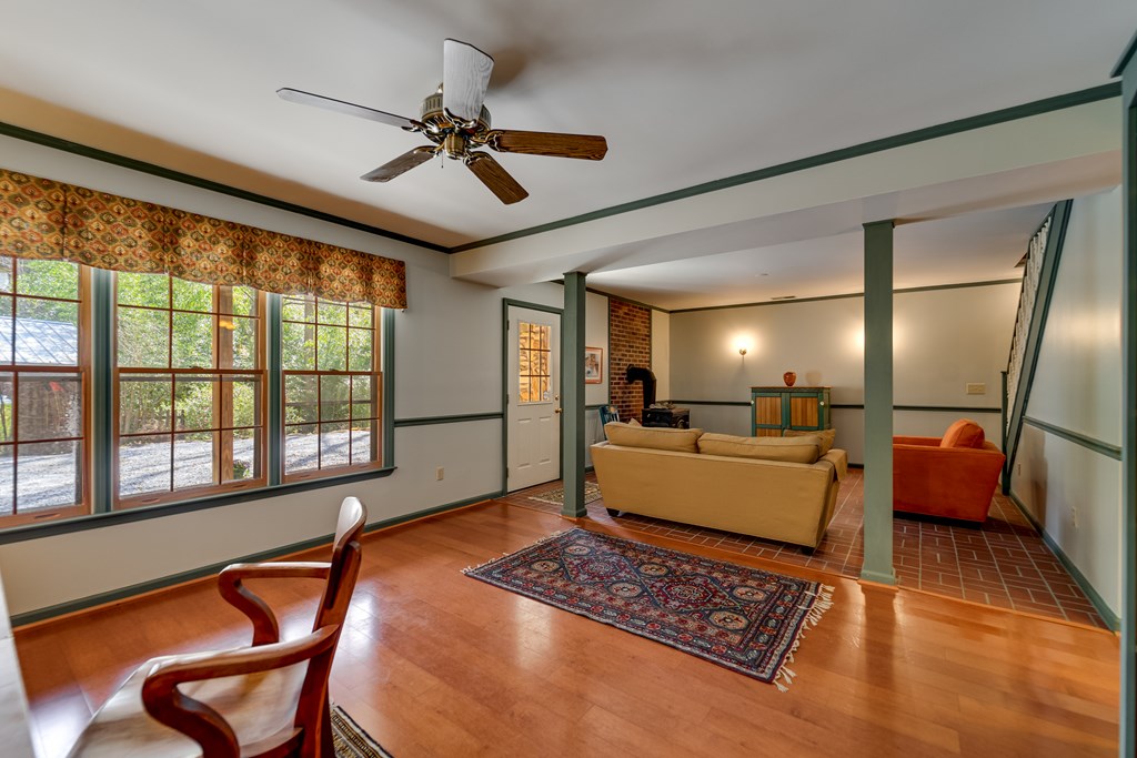 149 Big Oak Springs Rd