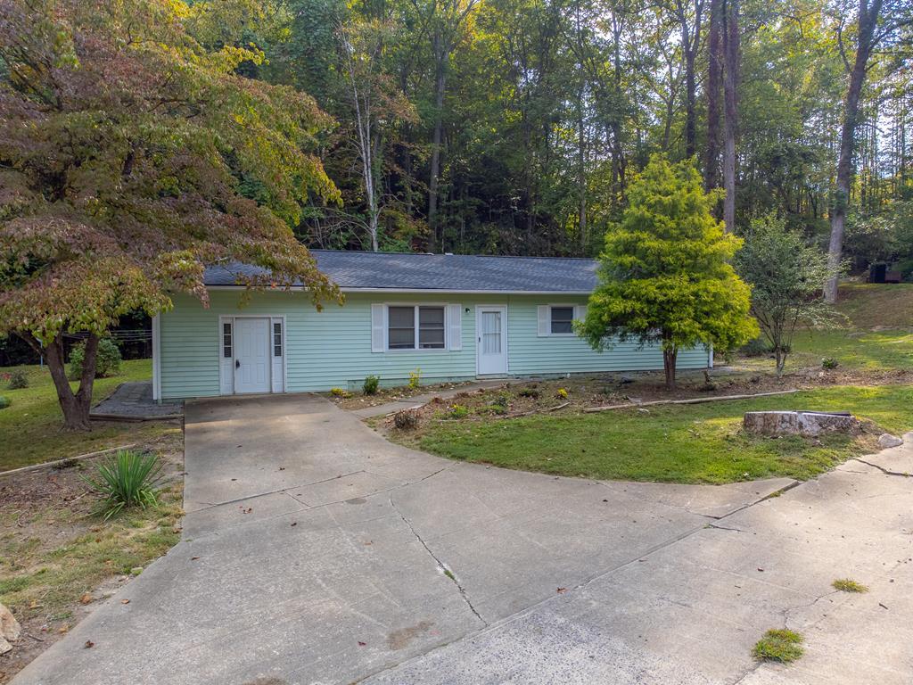 24 Jenkins Branch Lane