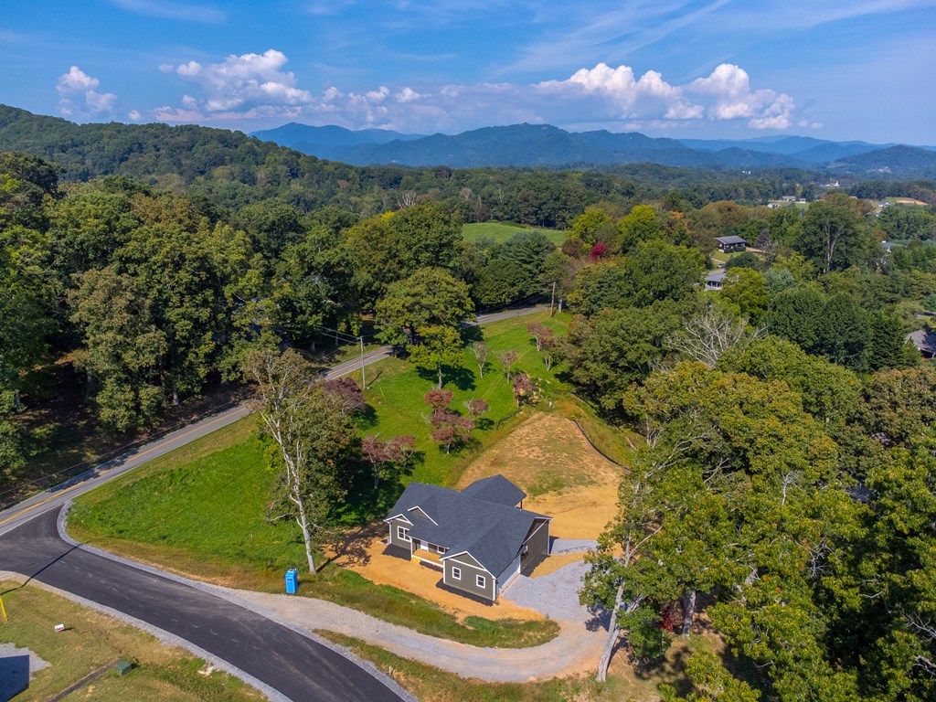 33 Gracie Rose Street