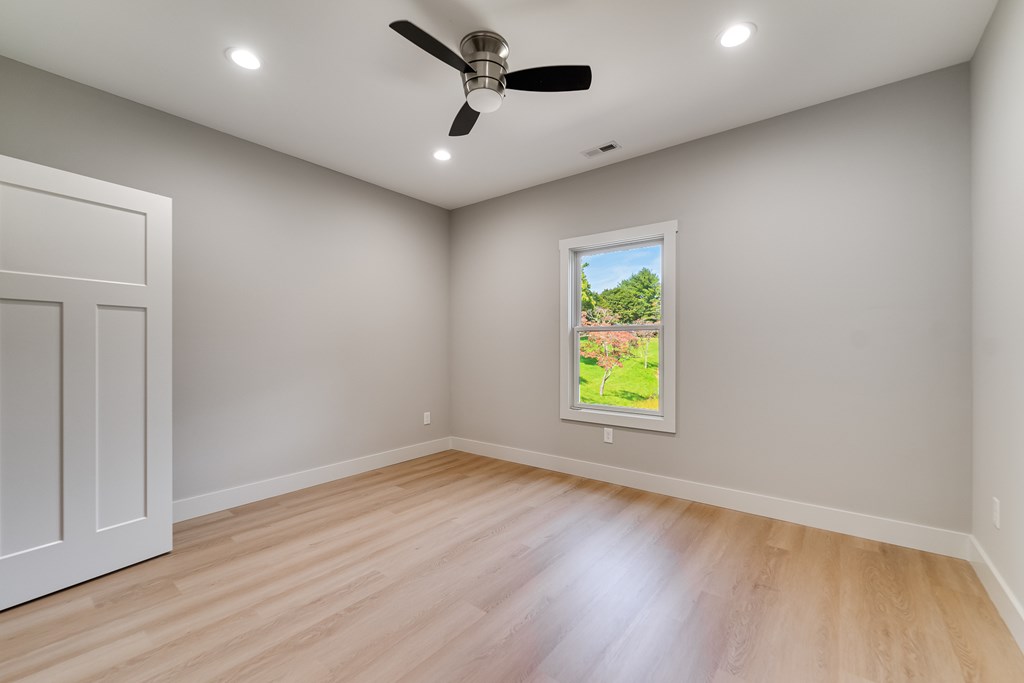 33 Gracie Rose Street