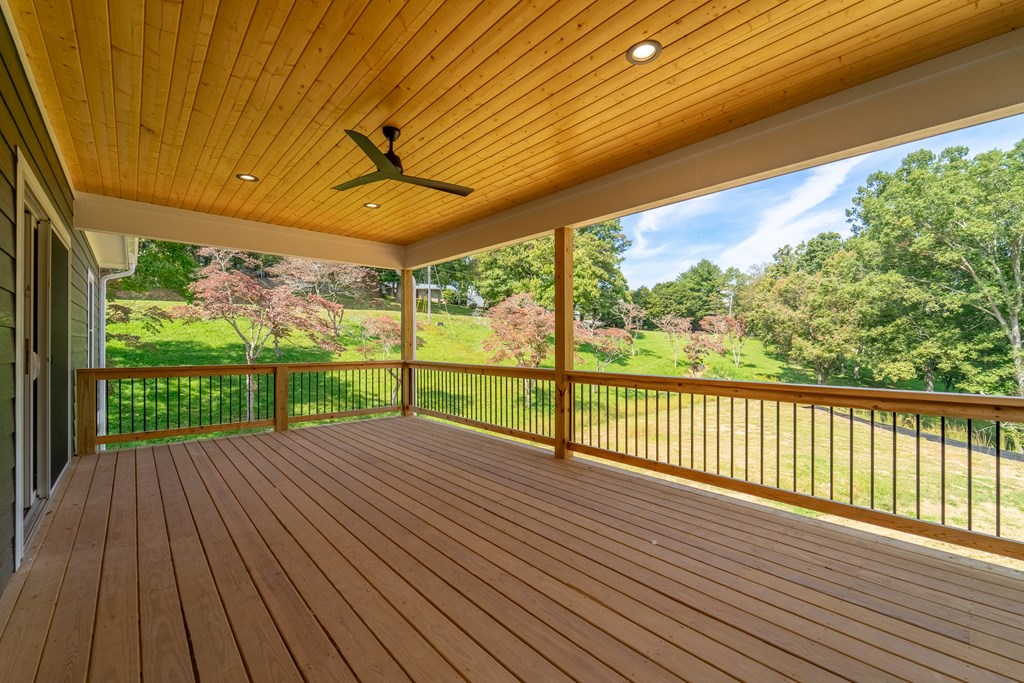 33 Gracie Rose Street