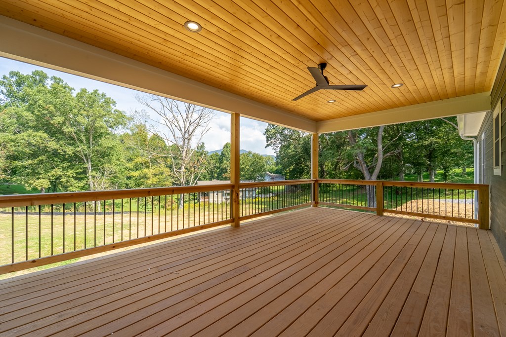 33 Gracie Rose Street