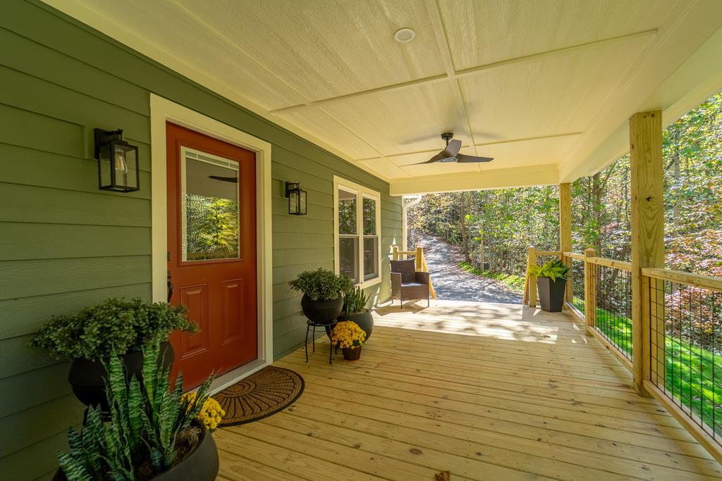 241 Fallen Oak Dr, Sylva