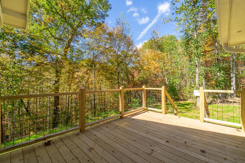 241 Fallen Oak Dr, Sylva