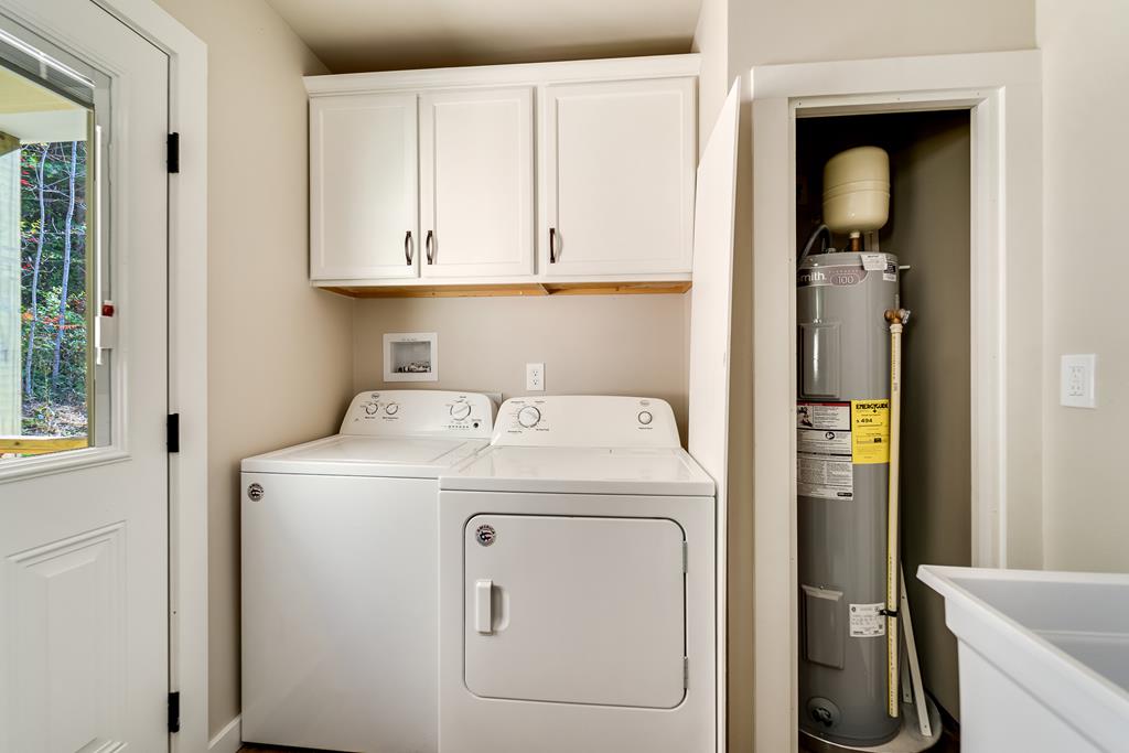 241 Fallen Oak Dr, Sylva