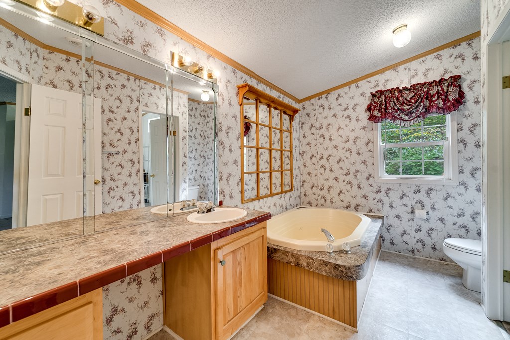 197 Savannah Meadows Trl, Sylva