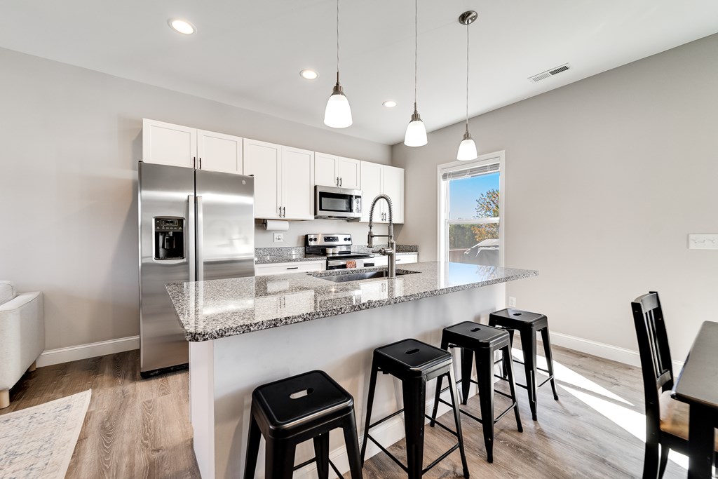 955 N Canton Rd, Canton