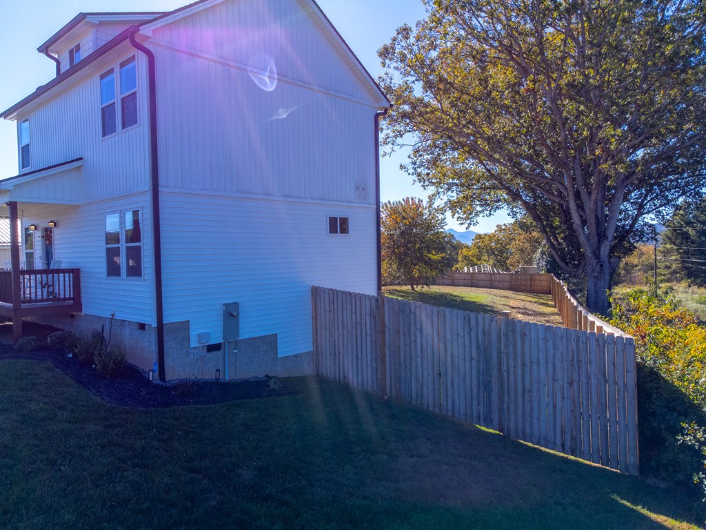 955 N Canton Rd, Canton