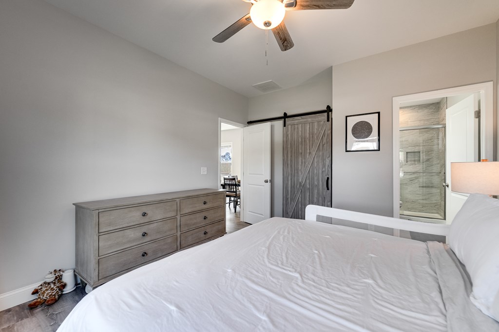 955 N Canton Rd, Canton