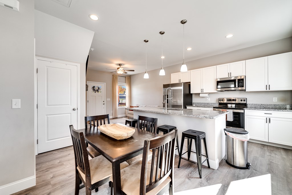 955 N Canton Rd, Canton