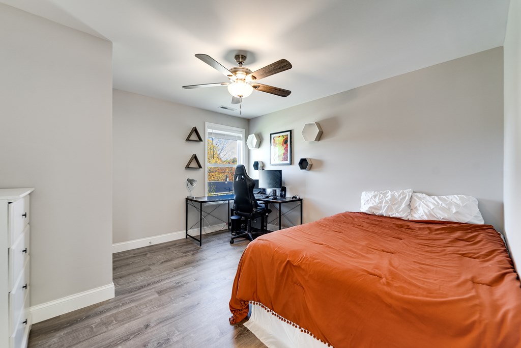 955 N Canton Rd, Canton