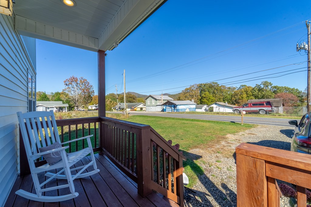 955 N Canton Rd, Canton