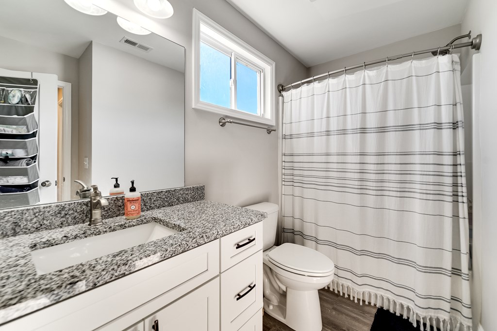 955 N Canton Rd, Canton